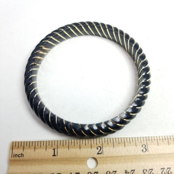 Vintage Black and Gold Tone Spiral Design Bangle Bracelet, Stacking Estate - Picture 5 of 6